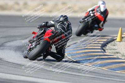 media/Dec-01-2025-Moto Forza (Mon) [[2daa91e15f]]/1-Advanced Group/Session 2 Turn 11 Backside/